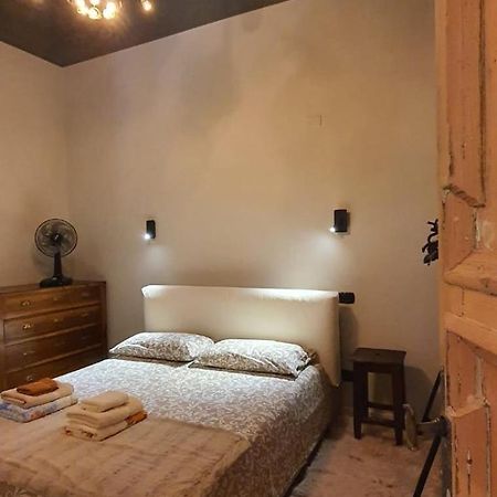 Curt Da Beta - Casa Vacanze Con Giardino In Corte Del XVIII Secolo Malnate 外观 照片